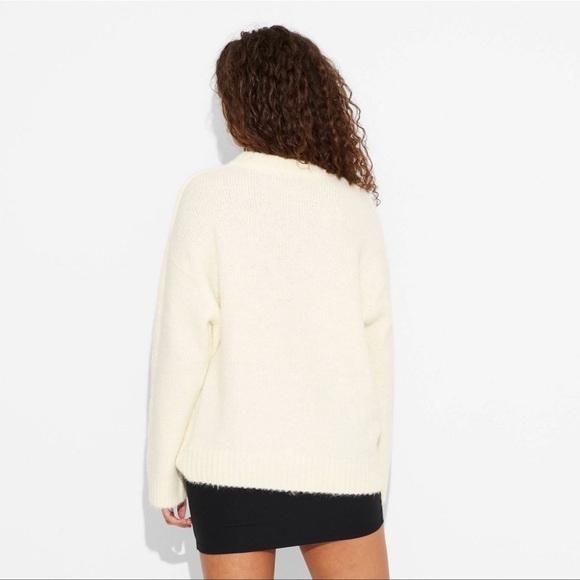 Oversized Graphic Crewneck Sweater - Picture 3 of 5